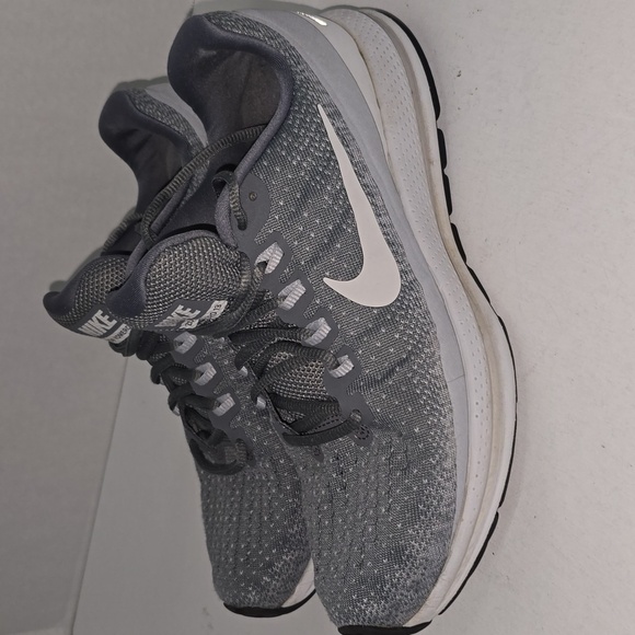 Nike Air Zoom Vomero 13 Wolf Grey Womens Size 9.5 - Picture 3 of 16